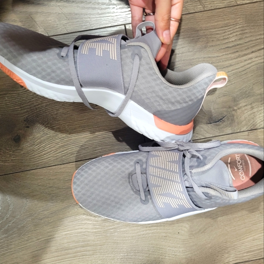 Women's Gray and Pink nike Sneakers